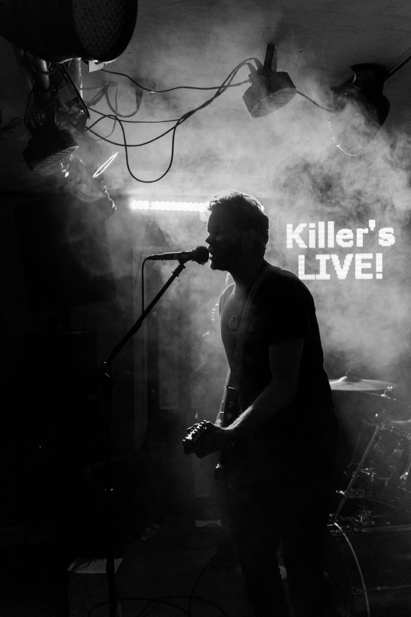 19_killer-singer_c.jpg