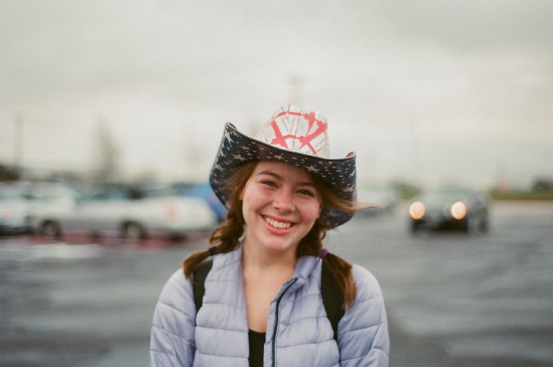 04_edie_budweiser.jpg